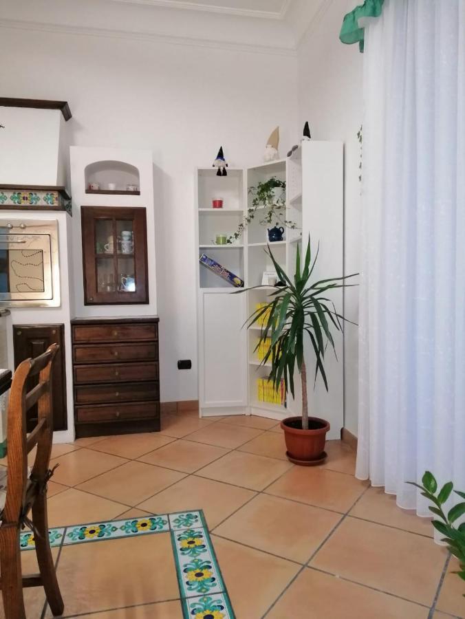 La Casa Di Tania A Napoli Apartment Exterior photo